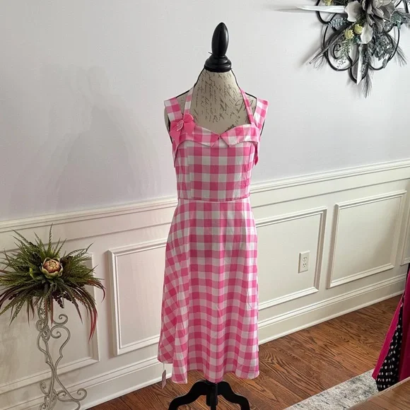 XXL Barbie dress Pink and White Checkered Dress so cute!!! - Picture 1 of 10